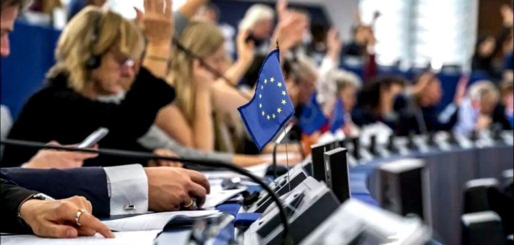 Come la Politica Agricola Comune dell'UE interpreta la sostenibilità e lo sviluppo rurale, e come la Regione Siciliana la traduce in interventi sul territorio